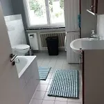 Zentral, Geraeumig Lägenhet