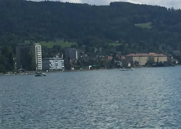 Zentral, Geraeumig Apartament